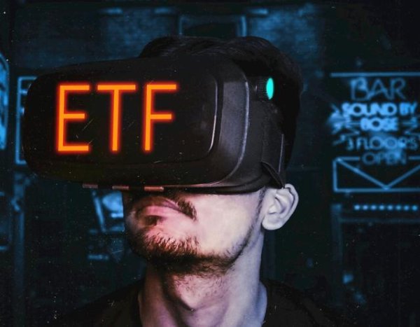 政策与需求共振，科创芯片ETF易方达涨3.13%
